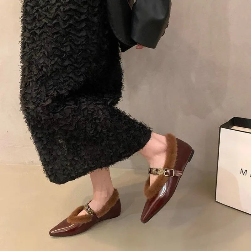 Designer Women Winter Pointed Toe Loafers Retro British Style Warm Boots