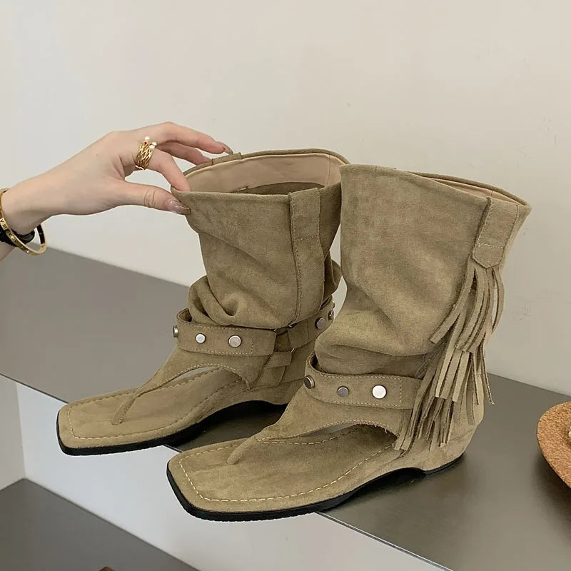 Eilyken Tassel Rivet Square Clip Toe WomenAnkle Boots