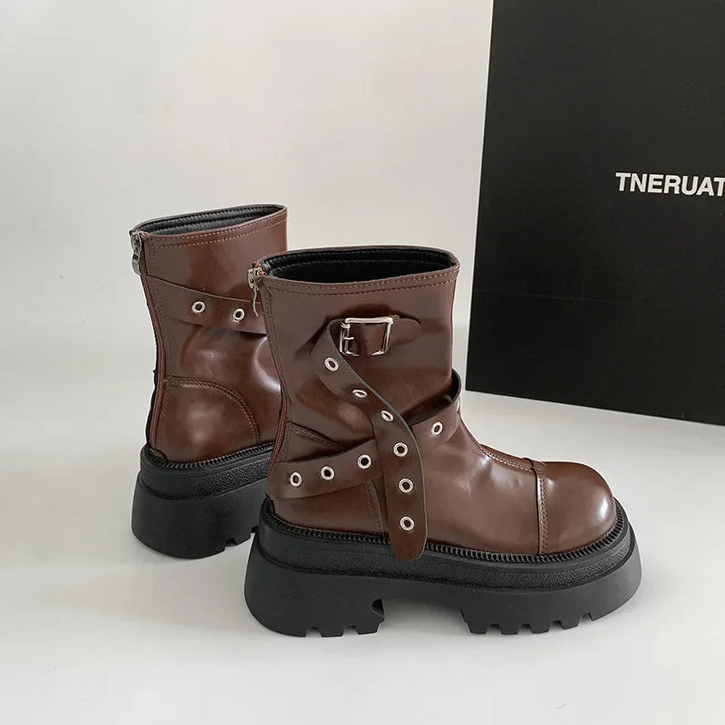 Fad Ankle Boots