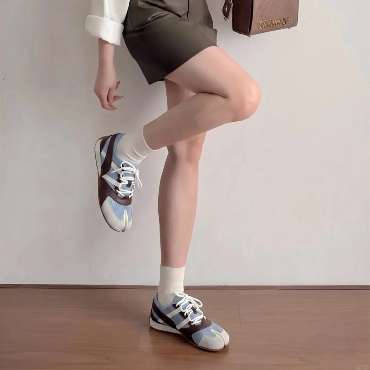 Designer Split Toe Women's Sneaker