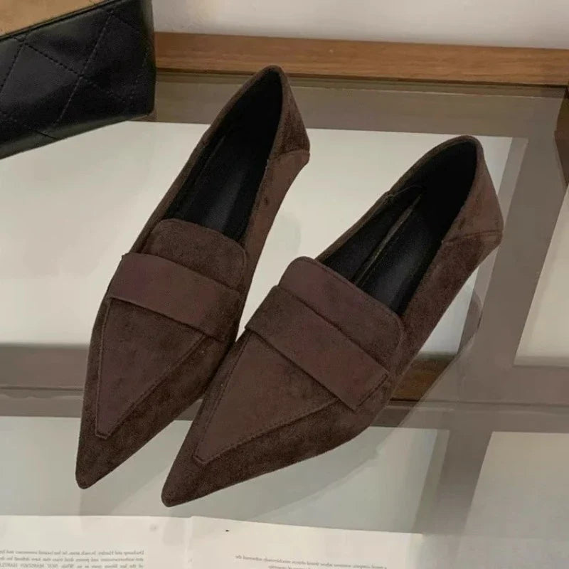 High-quality Black Soft Leather Low Heel Pumps Women Pointy Toe Sewing Design Loafers Elegant Commuting Office Shoes