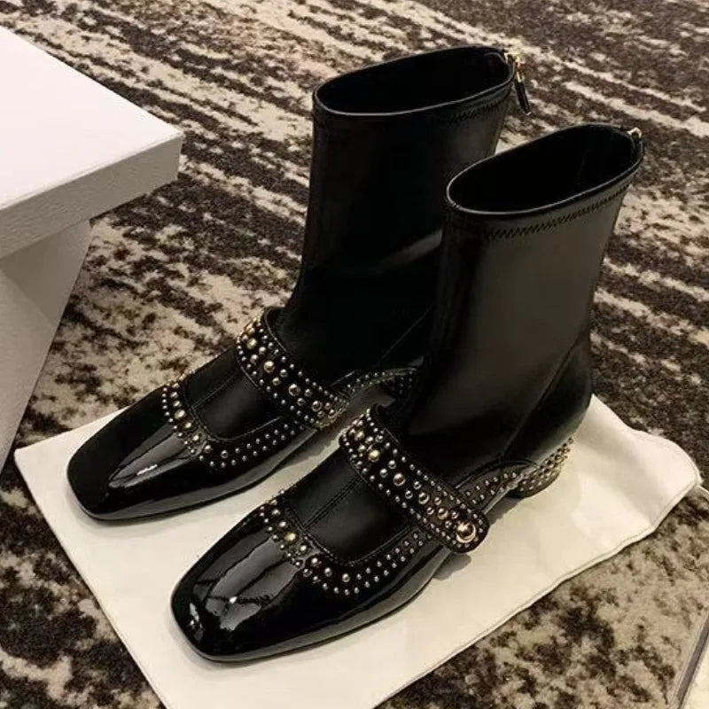 Luxury Metal Rivet Decoration Design Ankle Boots