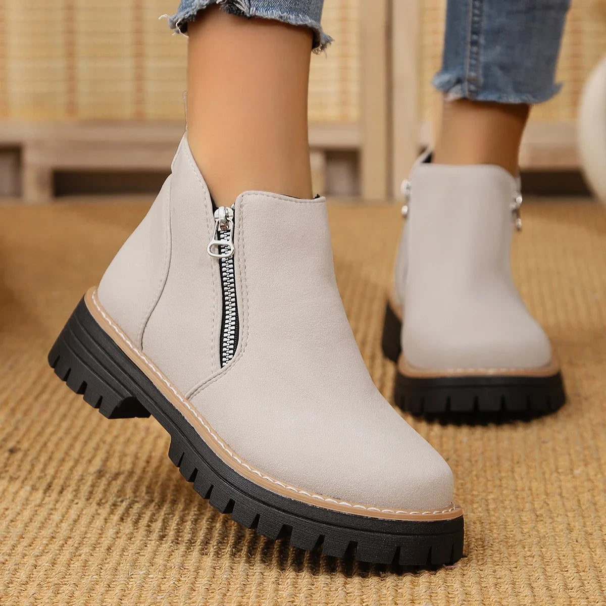 Women Simple Stylish Boots