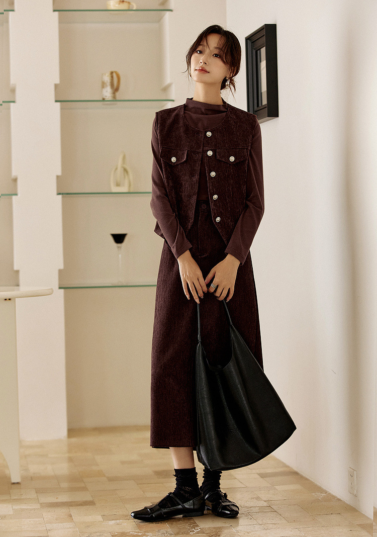 Retro Three-Piece Set â€?Vest, Blouse & Skirt Commuter Style