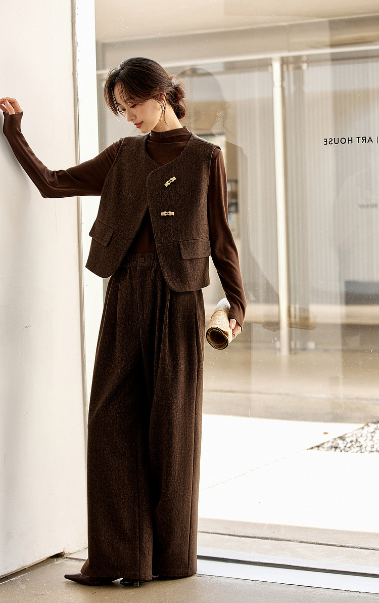 Herringbone Three-Piece Set â€?Vest, Blouse & Wide-Leg Pants