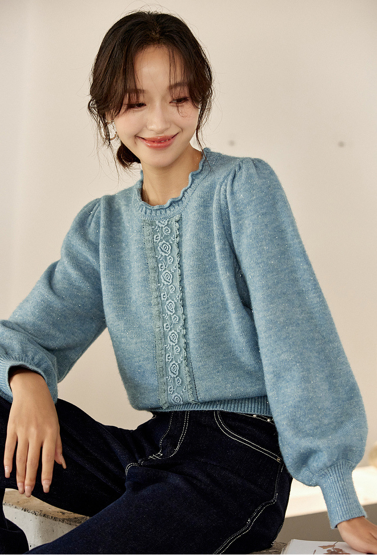 Lace Trim Crewneck Knit Sweater â€?Elegant Commuter Style