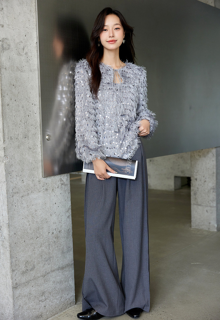 Sequin Fringe Crewneck Blouse â€?Elegant Straight Fit