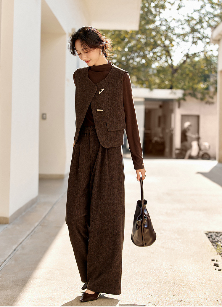 Herringbone Three-Piece Set â€?Vest, Blouse & Wide-Leg Pants