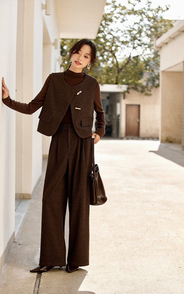 Herringbone Three-Piece Set â€?Vest, Blouse & Wide-Leg Pants