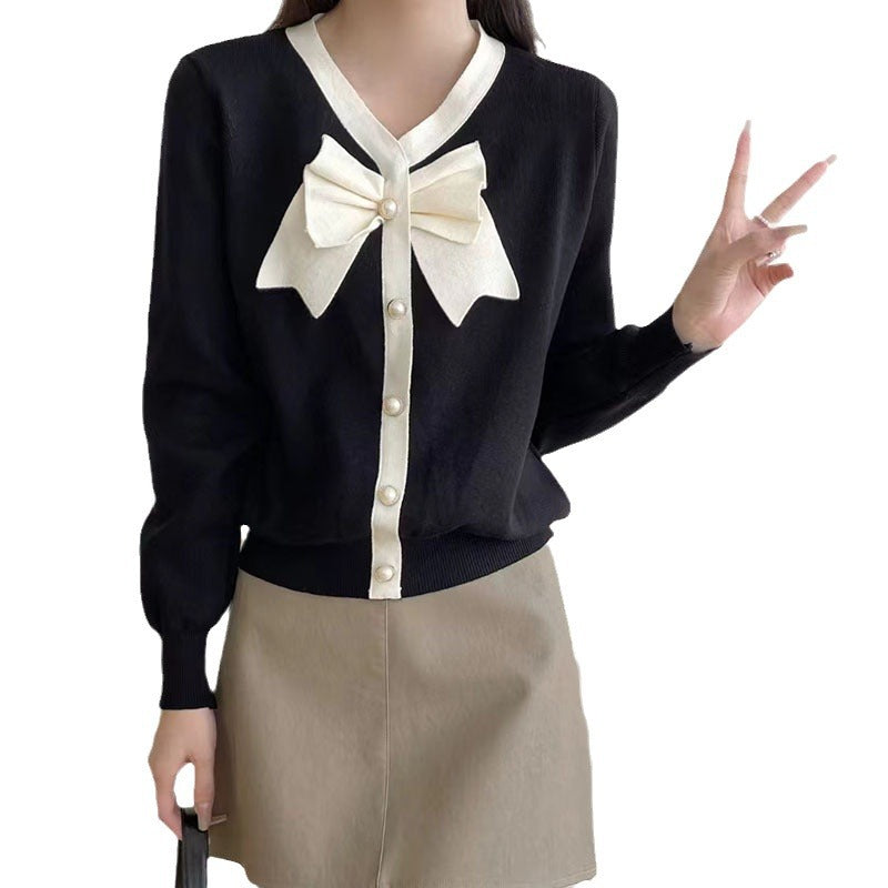 Bow-tie knitted sweater