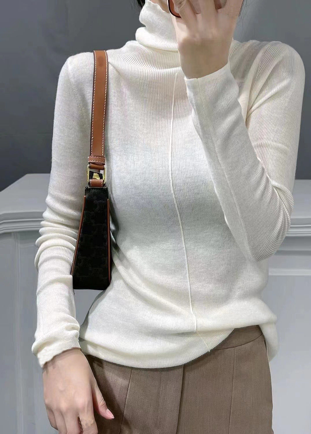Wool Blend Mock Neck Fitted Long Sleeve Knit Top