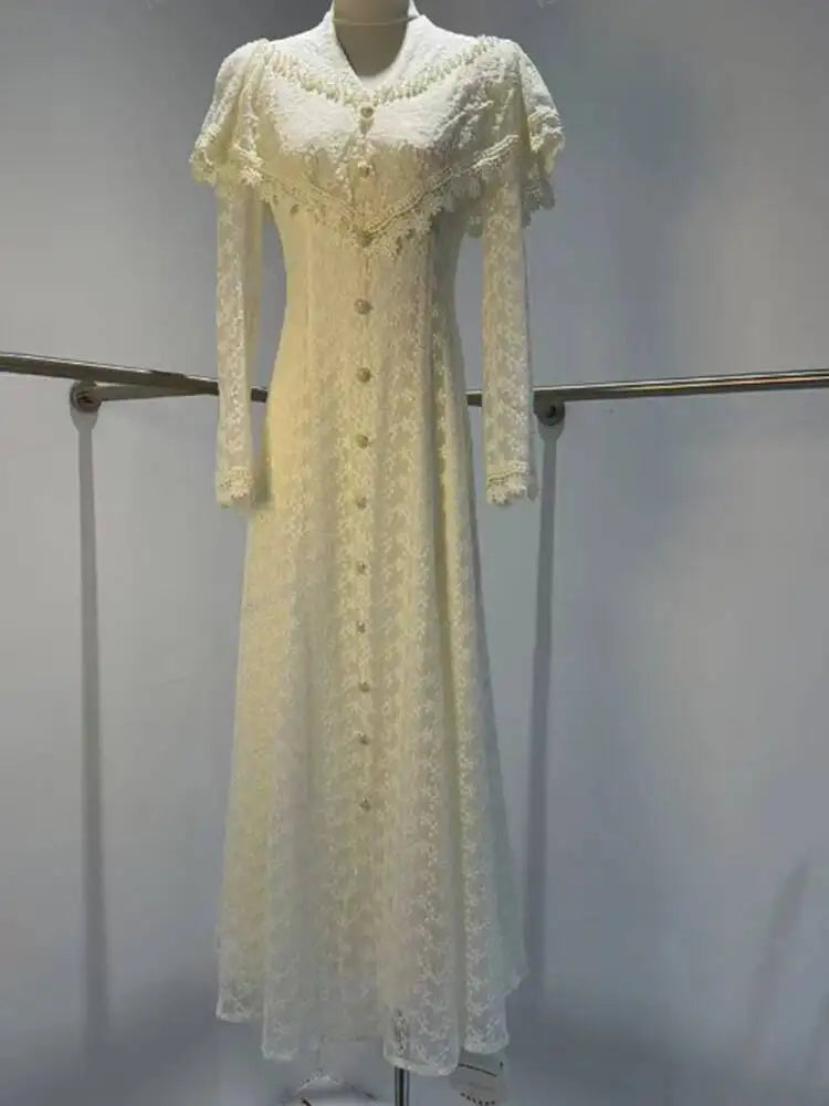 Vintage V-neck Lotus Leaf Shawl Long Sleeved Embroidered Waist Cinching Dresses