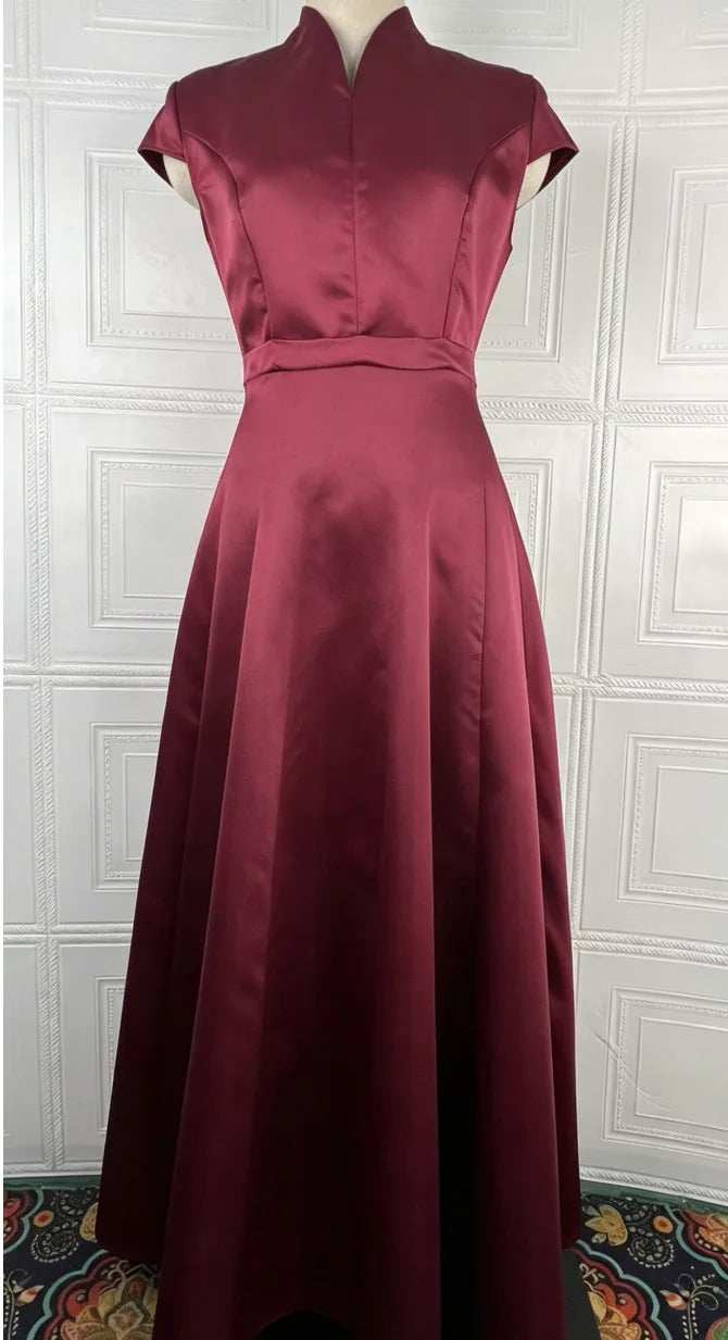 Temperament Stand Collar Short Sleeved Pleated Waist Mid Length Dresses