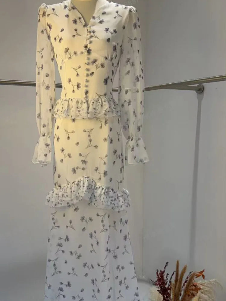 V-neck Long Sleeved Ruffled Waist-cinching Printed Dresses
