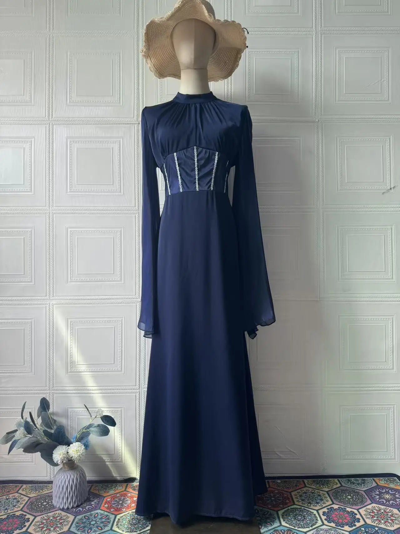 Autumn Elegant and Stylish Flowing Dress, Long-Sleeved Long Dresses