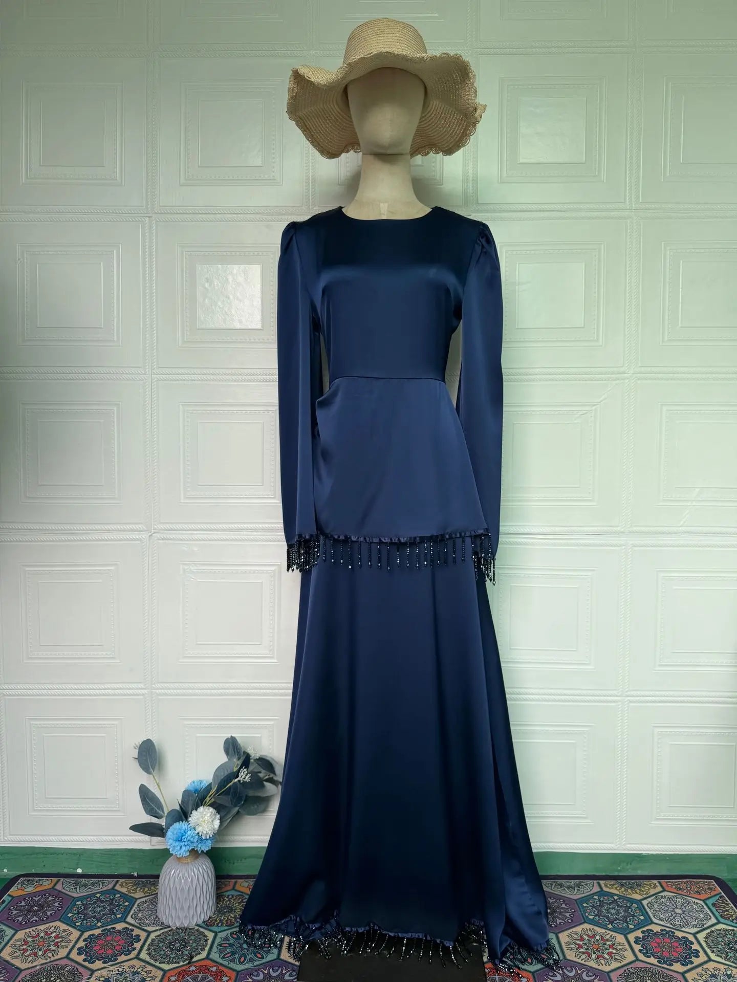 Light Luxury Minimalist Dresses