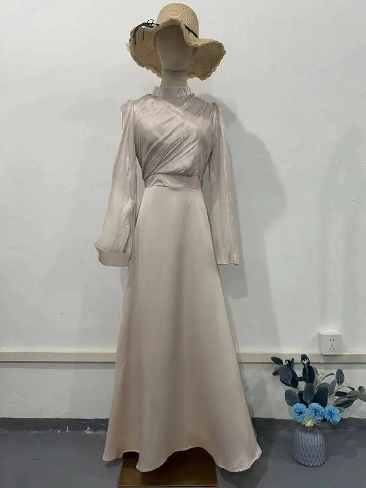 Temperament High Neck Long Sleeved Waist Cinched Pleated Dresses