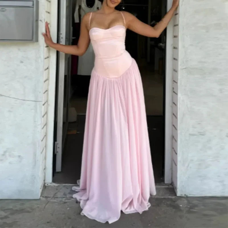 Sexy Low-cut Sleeveless Halter Mesh Evening Dresses