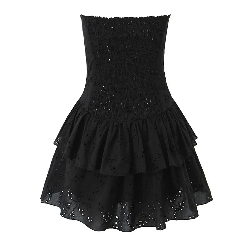 Sexy Hollow Out Embroidery Strapless Dresses Front Buckle Fit And Flare Party Mini Dresses Black White Cotton Robe
