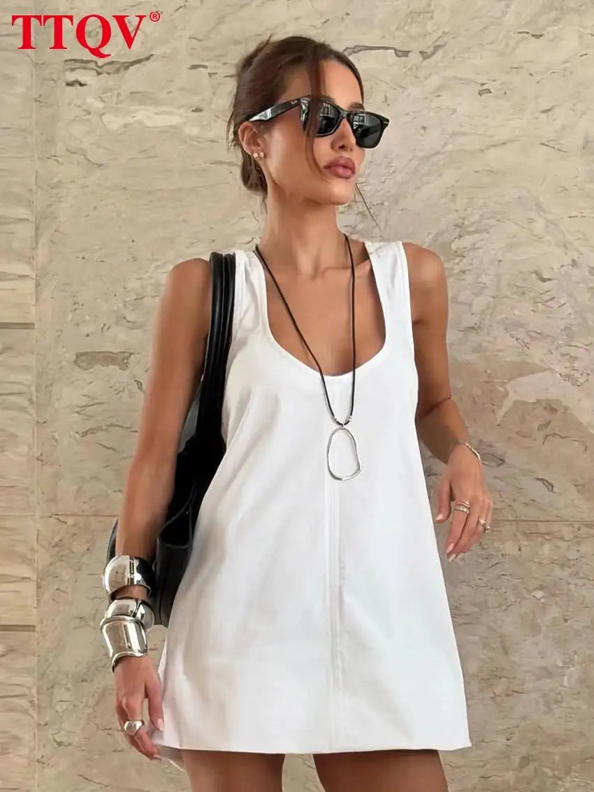 Simple U-Neck Sleeveless Mini Dresses