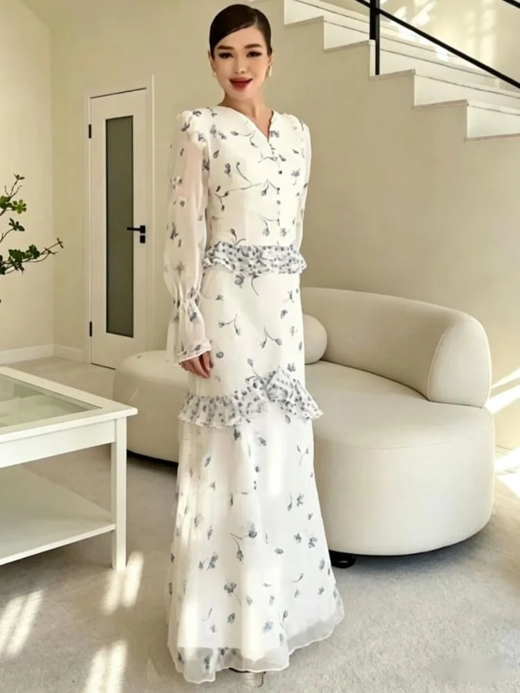 V-neck Long Sleeved Ruffled Waist-cinching Printed Dresses