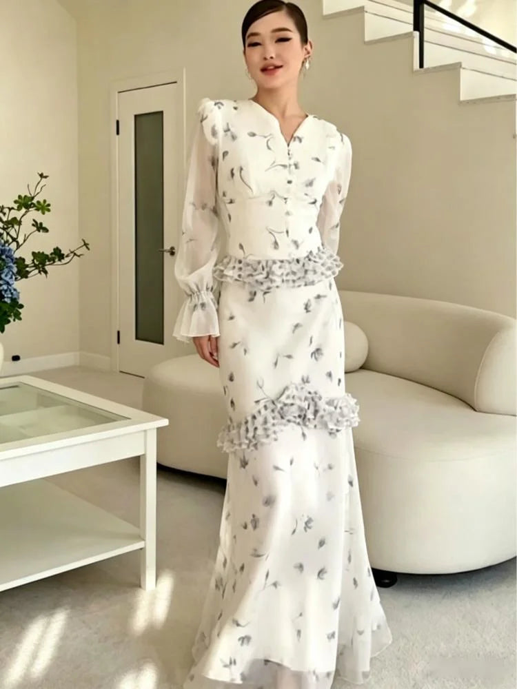 V-neck Long Sleeved Ruffled Waist-cinching Printed Dresses