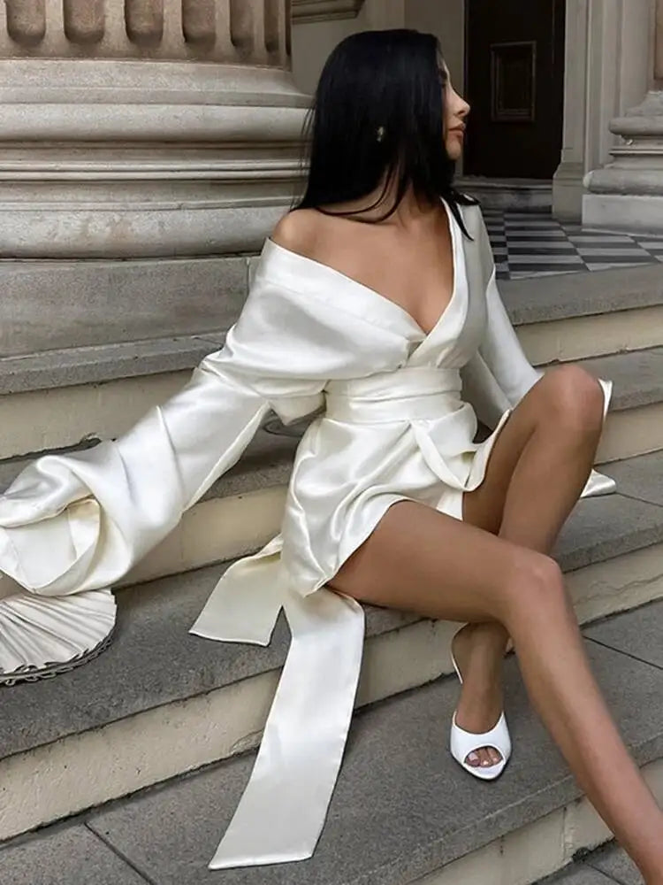 Elegant V-neck Long Sleeved Loose Straps Dresses