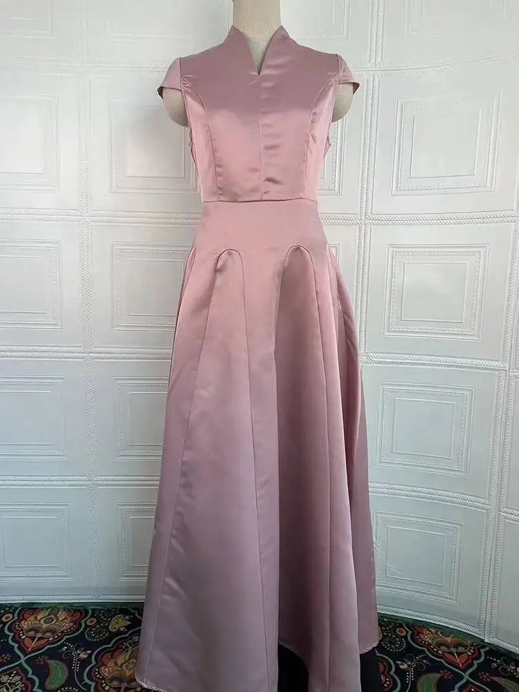 Temperament Stand Collar Short Sleeved Pleated Waist Mid Length Dresses