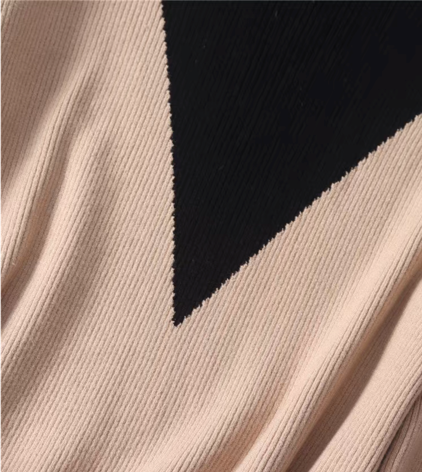 Color Block Mock Neck Fitted Knit Top