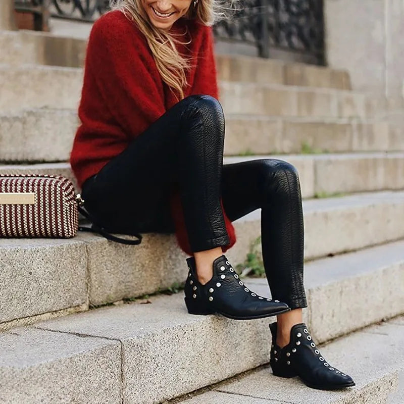 Versatile Pointed Rivet Personalized Short Boots