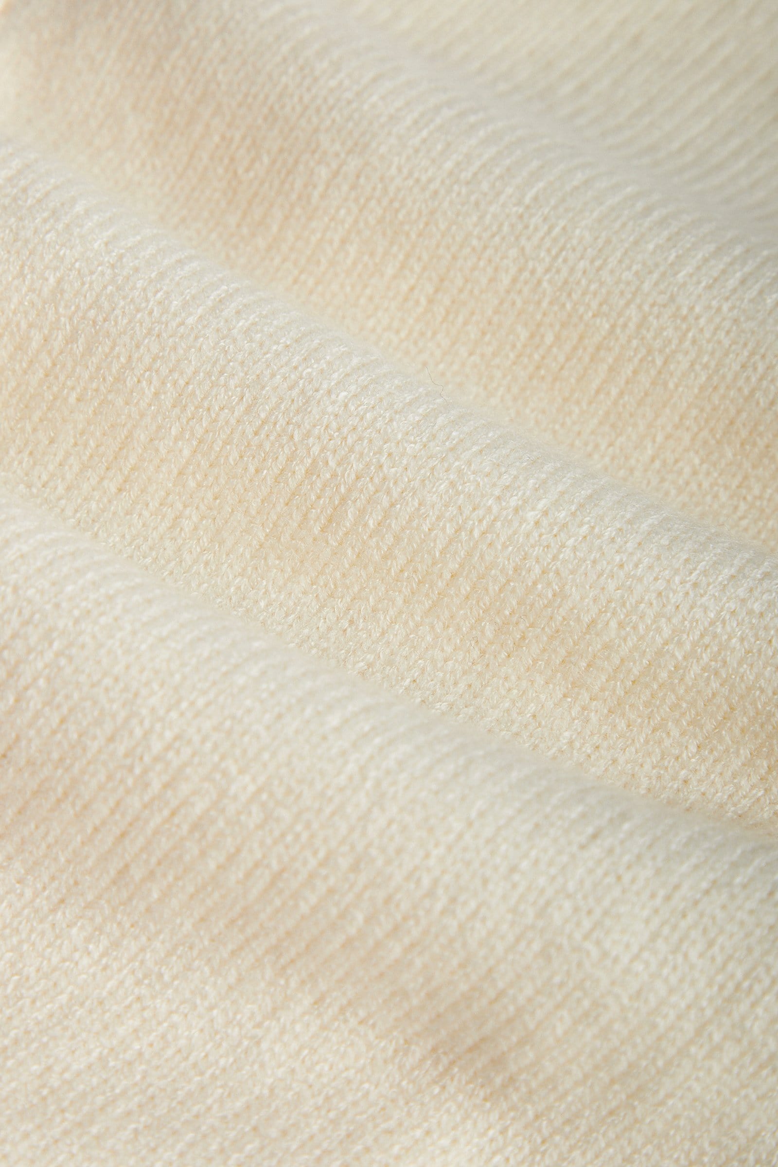 Adelyn White Pocketed Knitted Cardigan Sweater