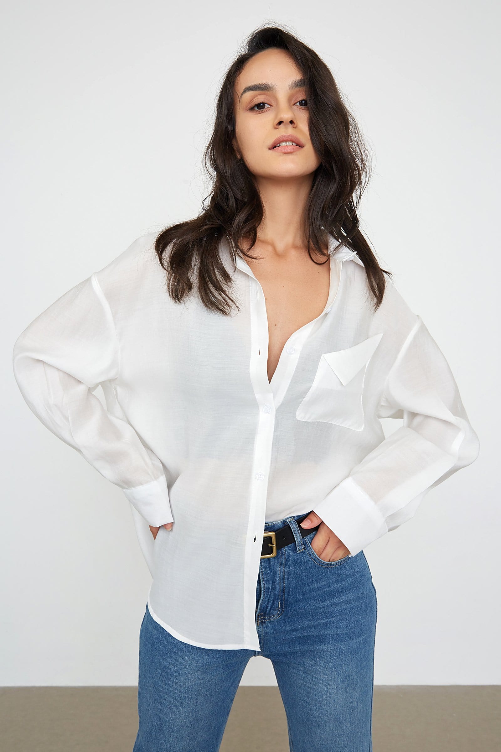 Hellen White Oversized Shirt