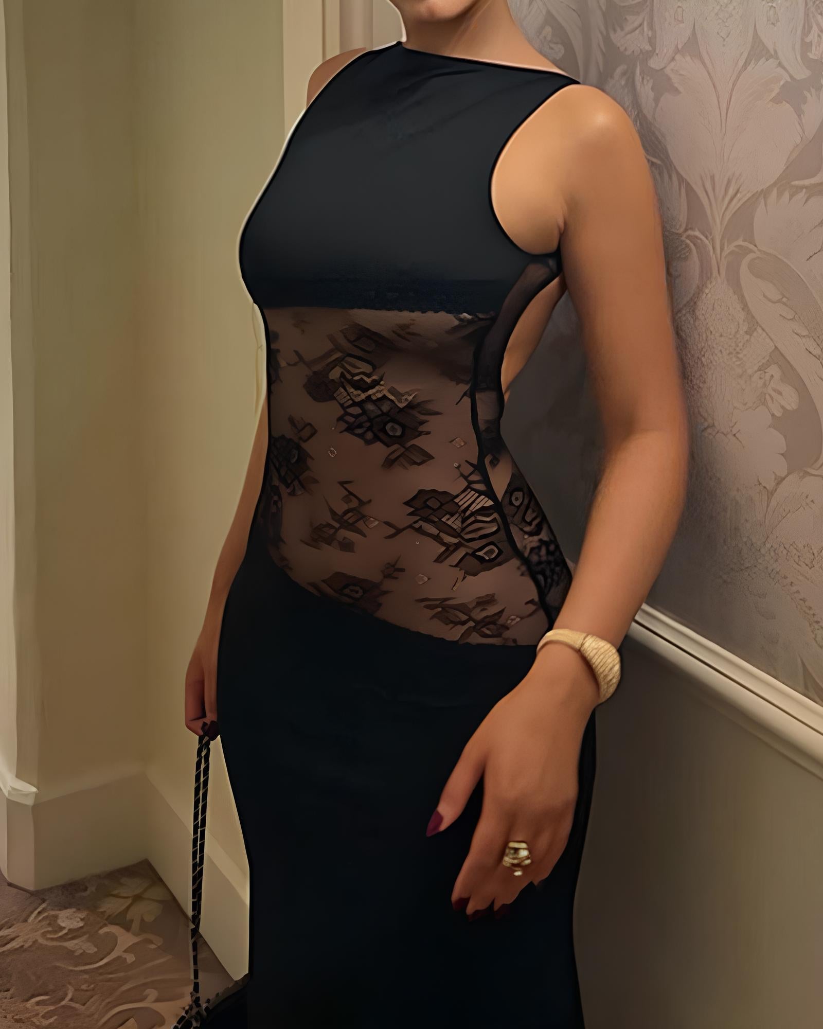 Figure-hugging Spliced Lace Sleeveless Backless Long Dress