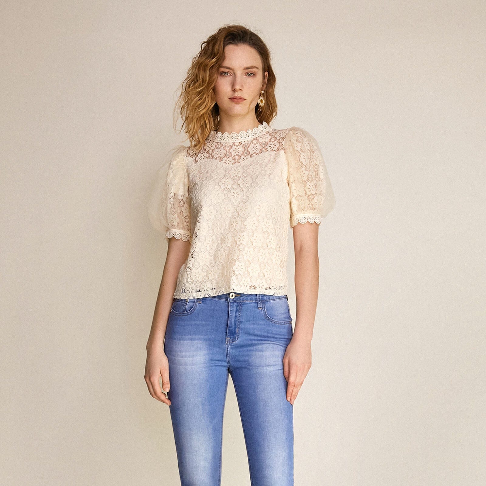 Ivory Floral Lace Round Neck Puff Sleeve Blouse