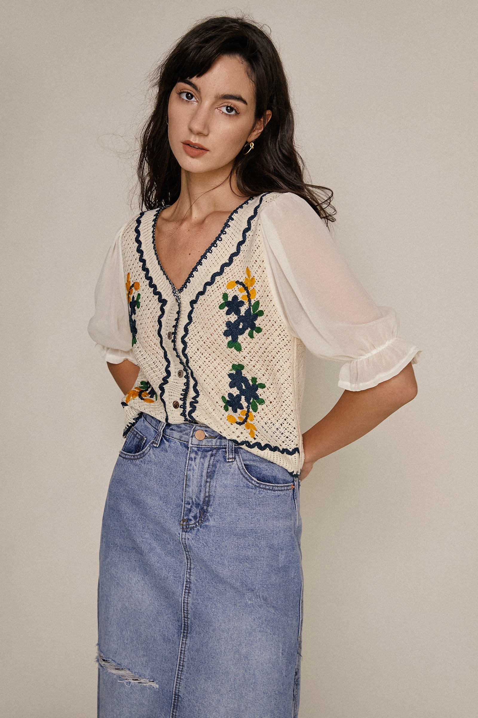 White Floral Embroidery Contrast Trim Cardigan
