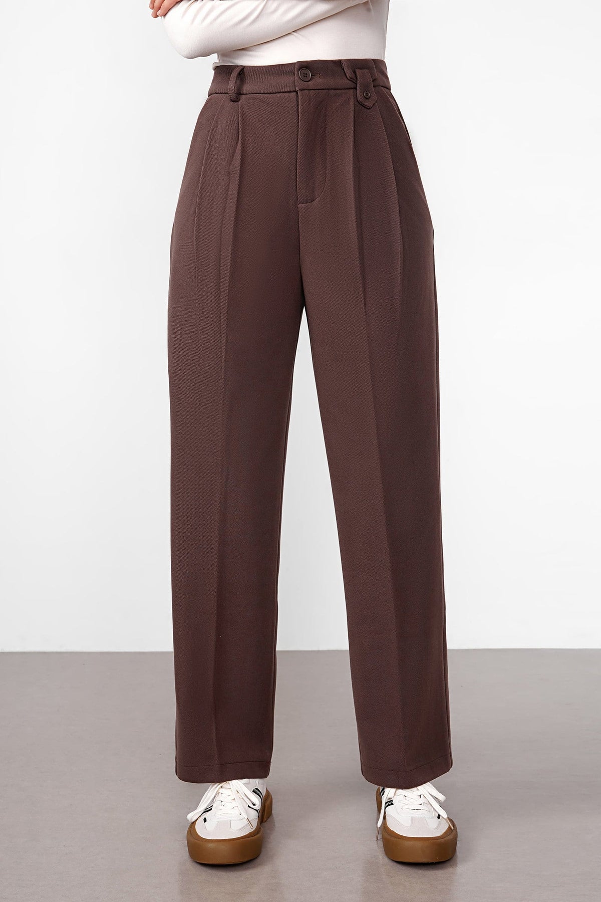 Geogina Saddle Brown Pleated Pants