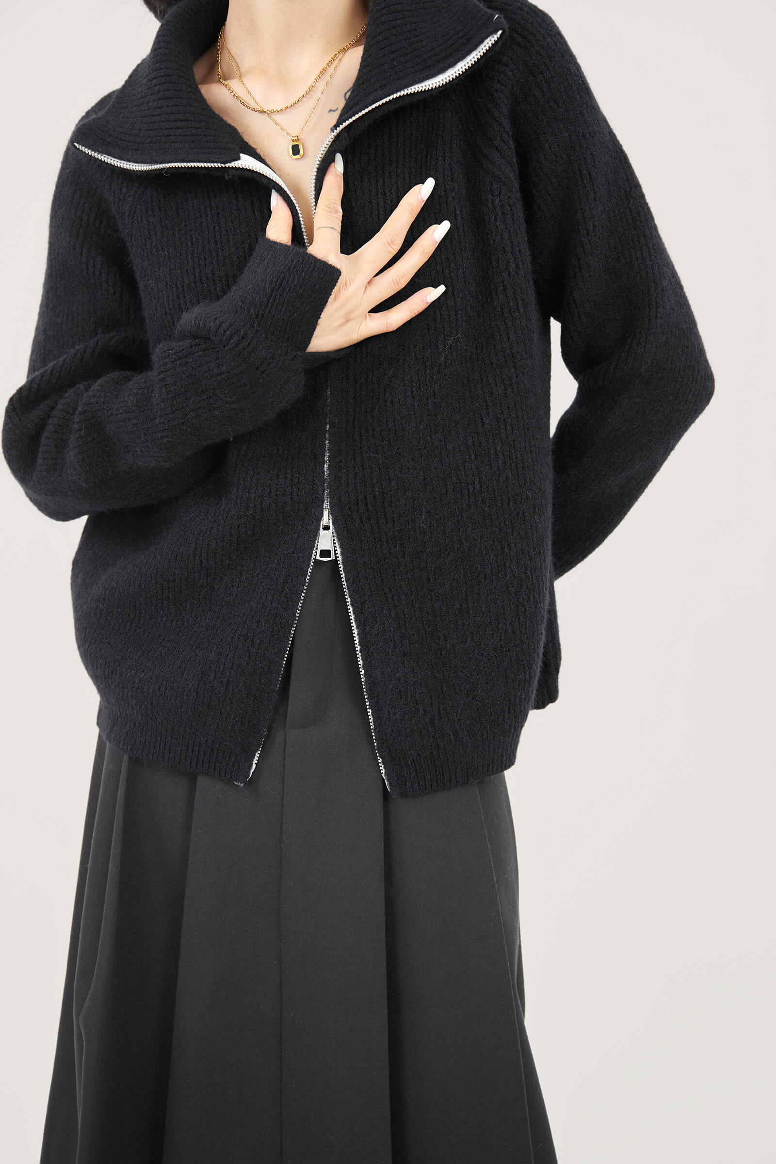 Black Solid Zipper Up Placket Cardigan