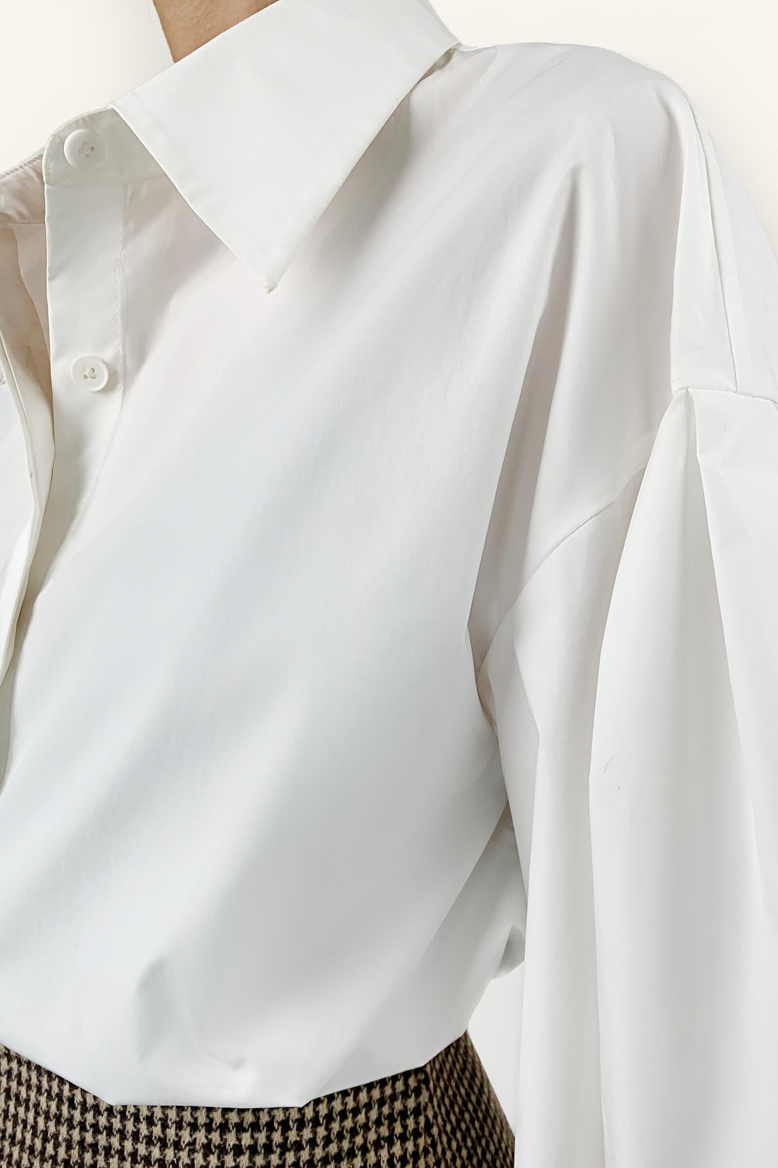 White Button-Up Lantern Sleeve Shirt
