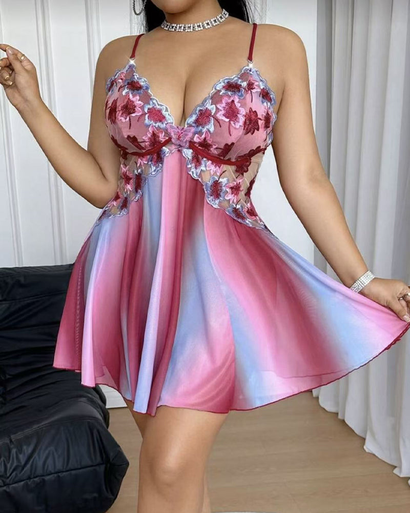 Plus Size V-Neck Colorful Embroidered Floral Backless Camisole Nightgown