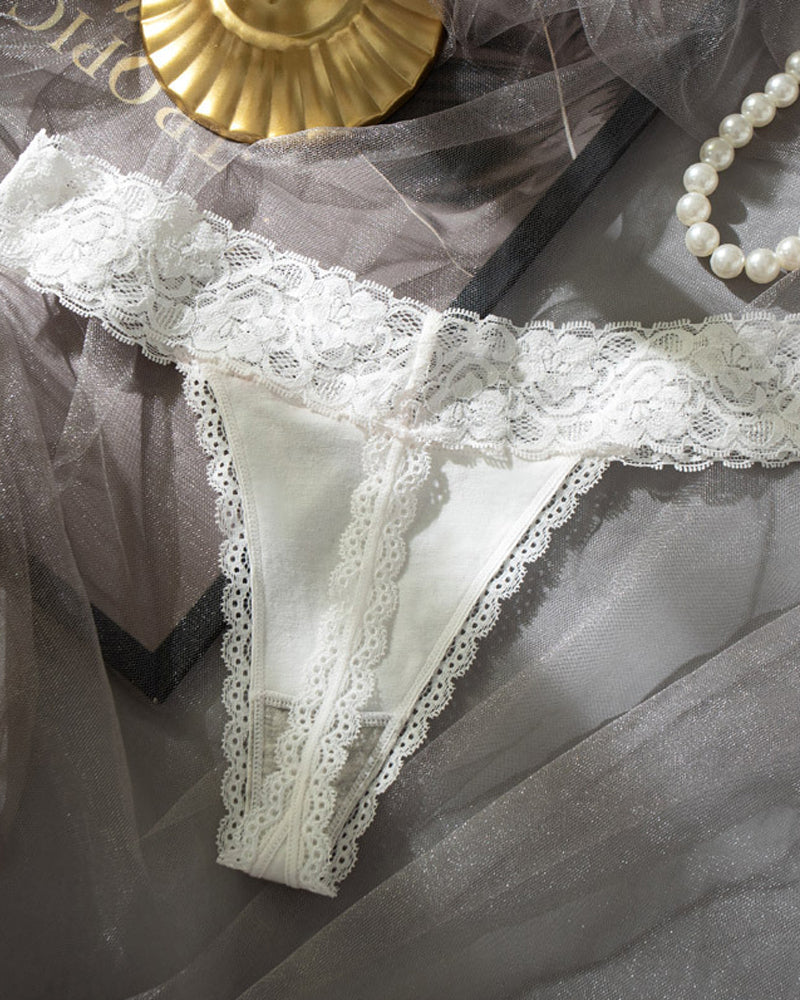 Pure Cotton Lace Low-rise Seamless Thong