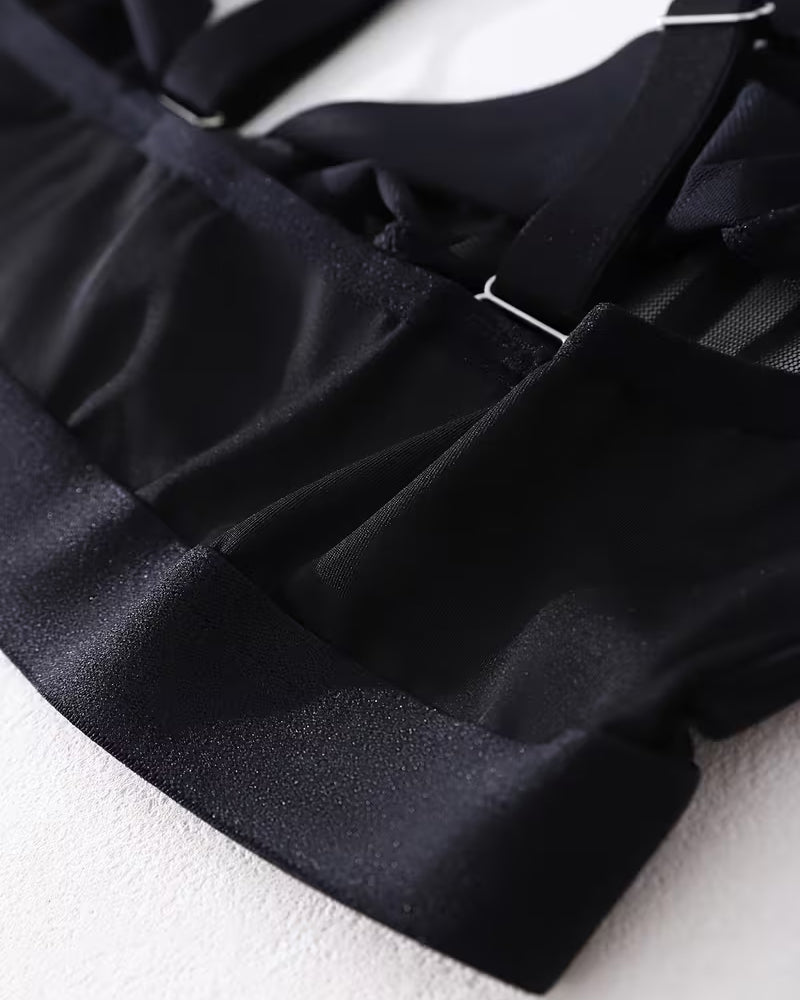 Deep V-neck Striped Mesh Paneling Front-closure Bra