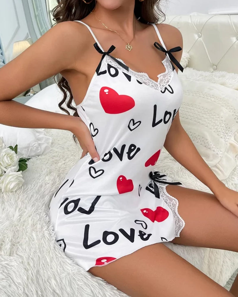 Valentine's Day Heart-themed Letter Print Lace-Trimmed Slit Short Nightgown